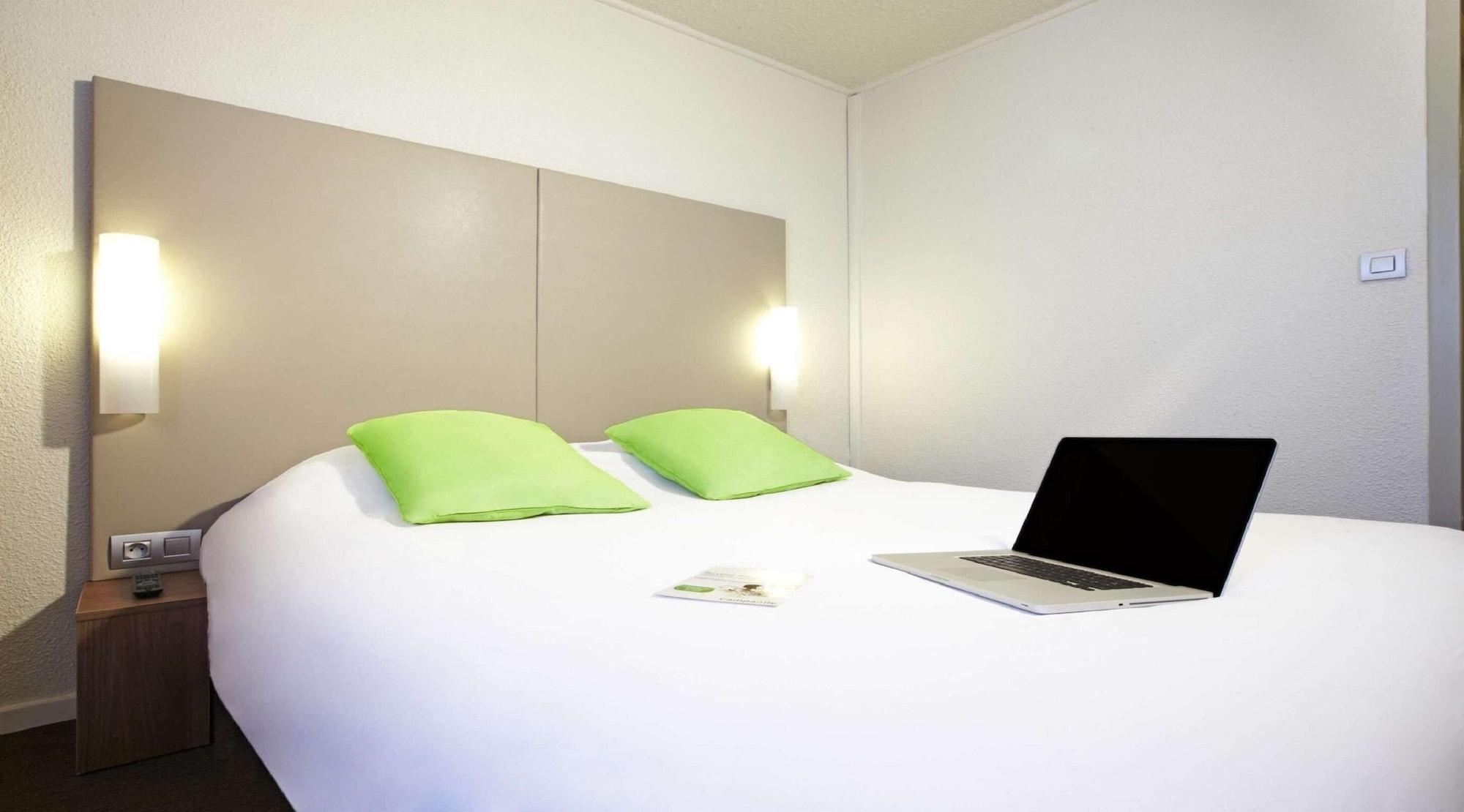 The Originals City Hotel La Verriere-Yvelines Eksteriør bilde