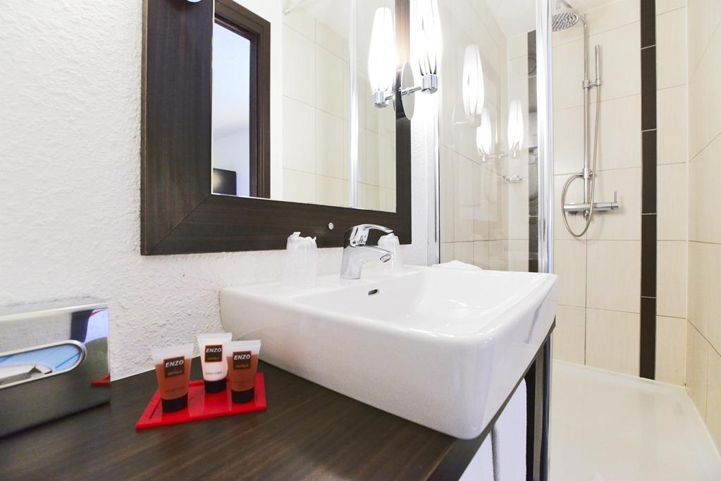 The Originals City Hotel La Verriere-Yvelines Eksteriør bilde