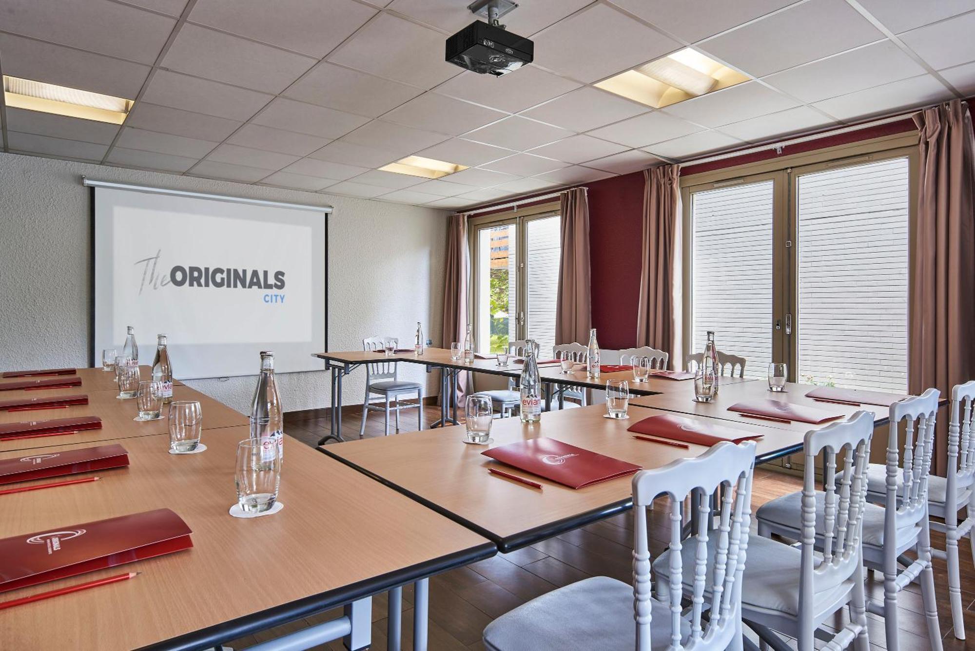 The Originals City Hotel La Verriere-Yvelines Eksteriør bilde